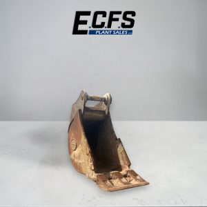 450mm Digging Bucket w/ 65mm Pins – Used – D11