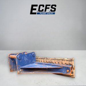 Excavator Scraper 65mm pins – Used – D248