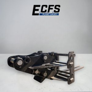 Pallet fork w/ 80mm/65mm pins – Unused - D28