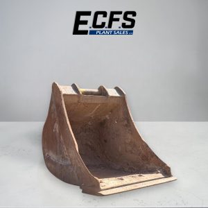 900mm Digging Bucket w/ 80mm Pins – Used – D51