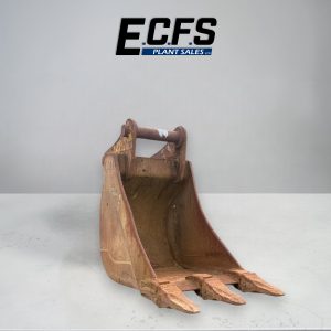 800mm Digging Bucket w/ 100mm Pins – Used – D67