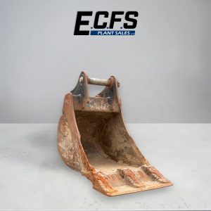 600mm Digging Bucket 65mm pins - Used - D68