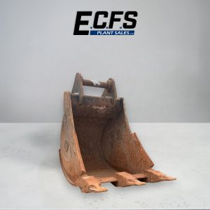 900mm Digging Bucket w/ 90mm Pins – Used – D70