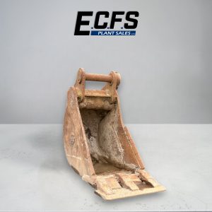 600mm Digging Bucket w/ 80mm Pins – Used – D75