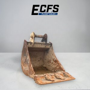 750mm Digging Bucket w/ 65mm Pins – Used – D102