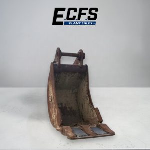 450mm Digging Bucket w/ 45mm Pins – Used – D121