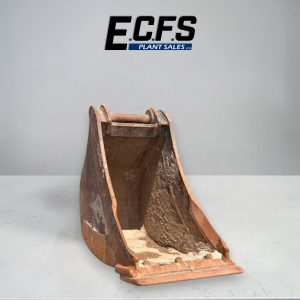 600mm Digging Bucket w/ 80mm Pins – Used – D142