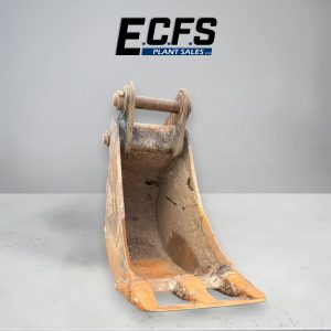 550mm Digging Bucket w/ 80mm Pins – Used – D144