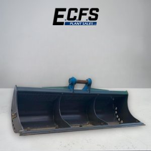 1500mm Ditching Bucket w/ 45mm Pins - Unused - D171