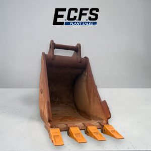 900mm Digging Bucket w/ 90mm Pins – Used – D229