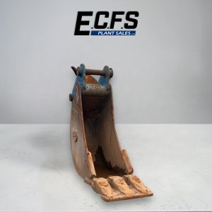 300mm Digging Bucket w/ 45mm Pins – Used – D273