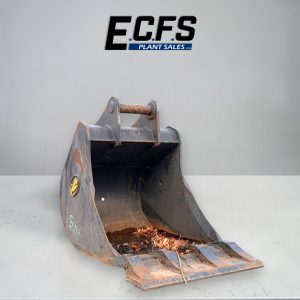 600mm Digging Bucket w/ 50mm Pins – Used – D277