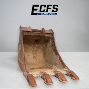 900mm Digging Bucket w/ 80mm Pins – Used – D294
