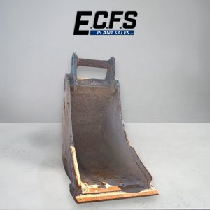 600mm Digging Bucket w/ 80mm Pins – Used – D321