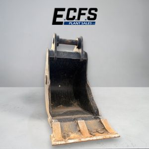 450mm Digging Bucket w/ 60mm Pins – Used – B800