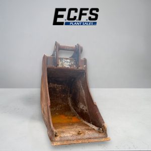 450mm Digging Bucket w/ 50mm Pins - Used - D406