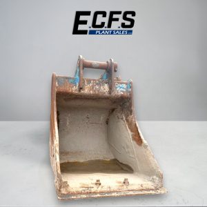 600mm Digging Bucket w/ 50mm Pins – Used – D408